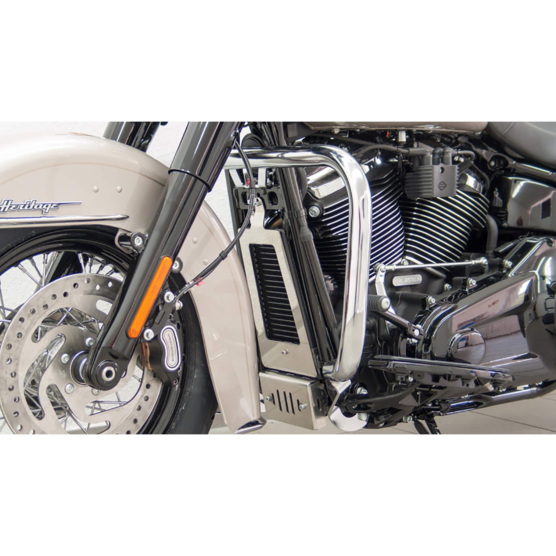 fehling Protection Guard, HD Softail Deluxe, black or silver
